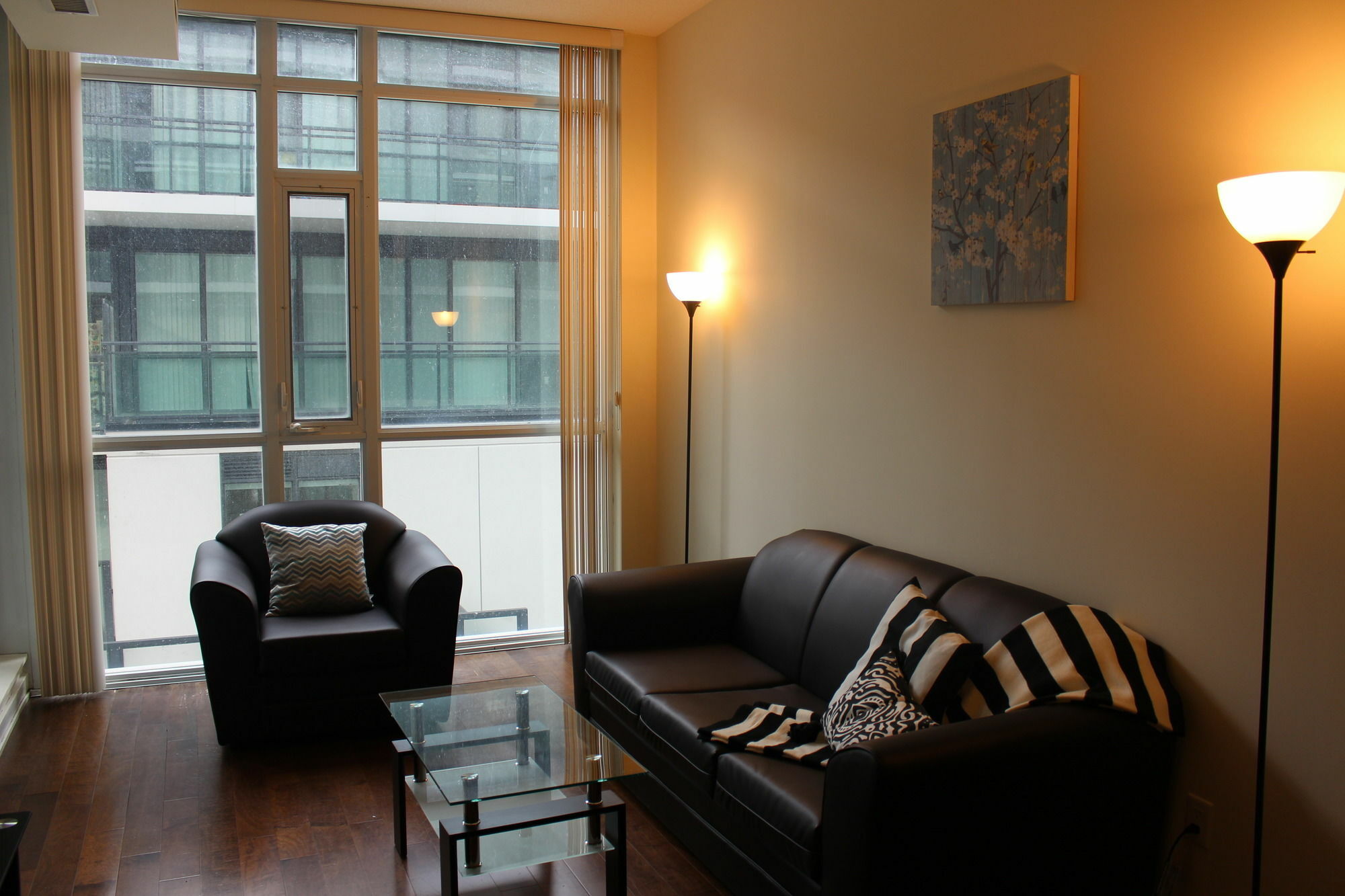 Custom Luxury Suite - By Elite Suites Mississauga Esterno foto