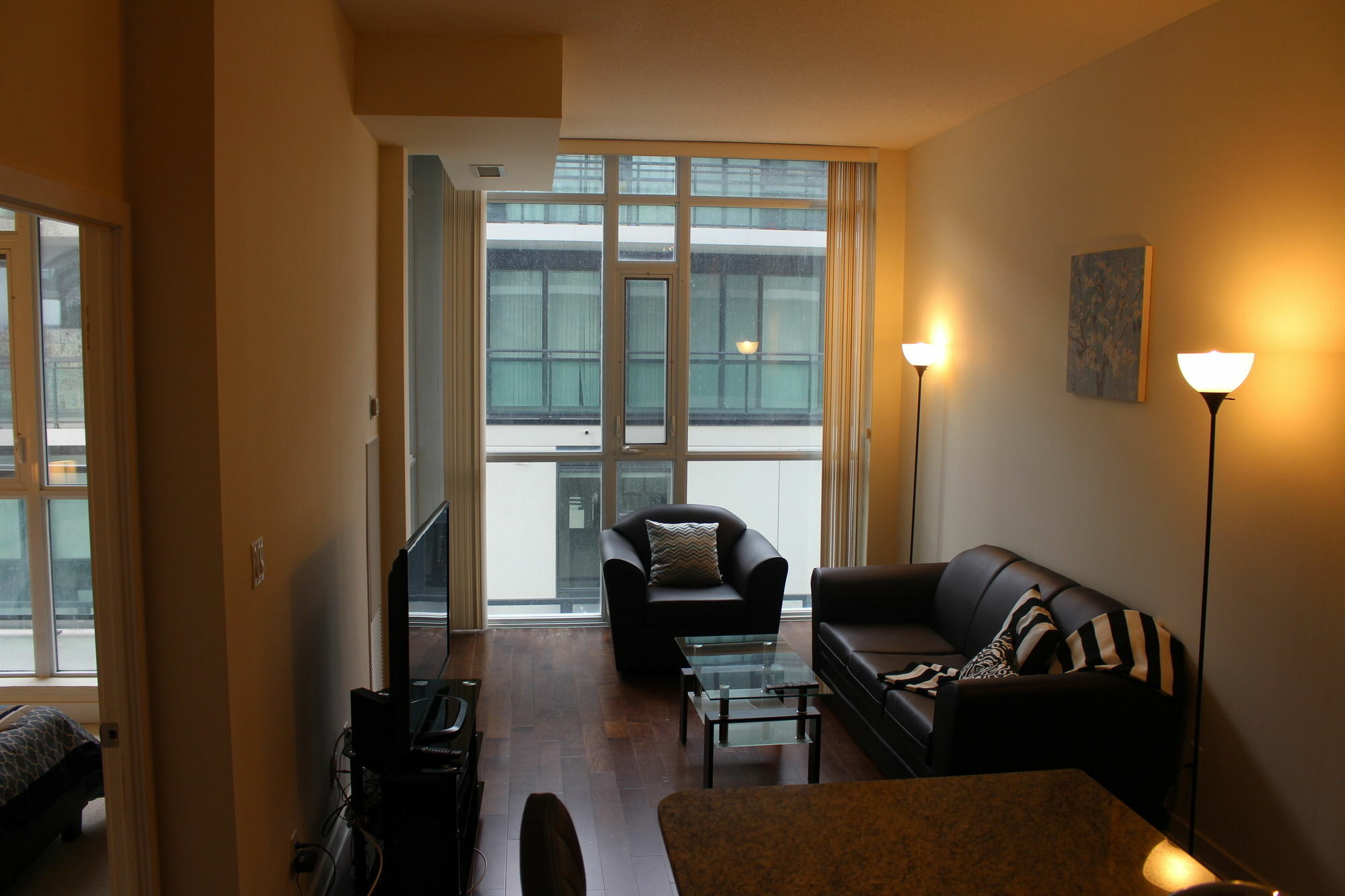 Custom Luxury Suite - By Elite Suites Mississauga Esterno foto