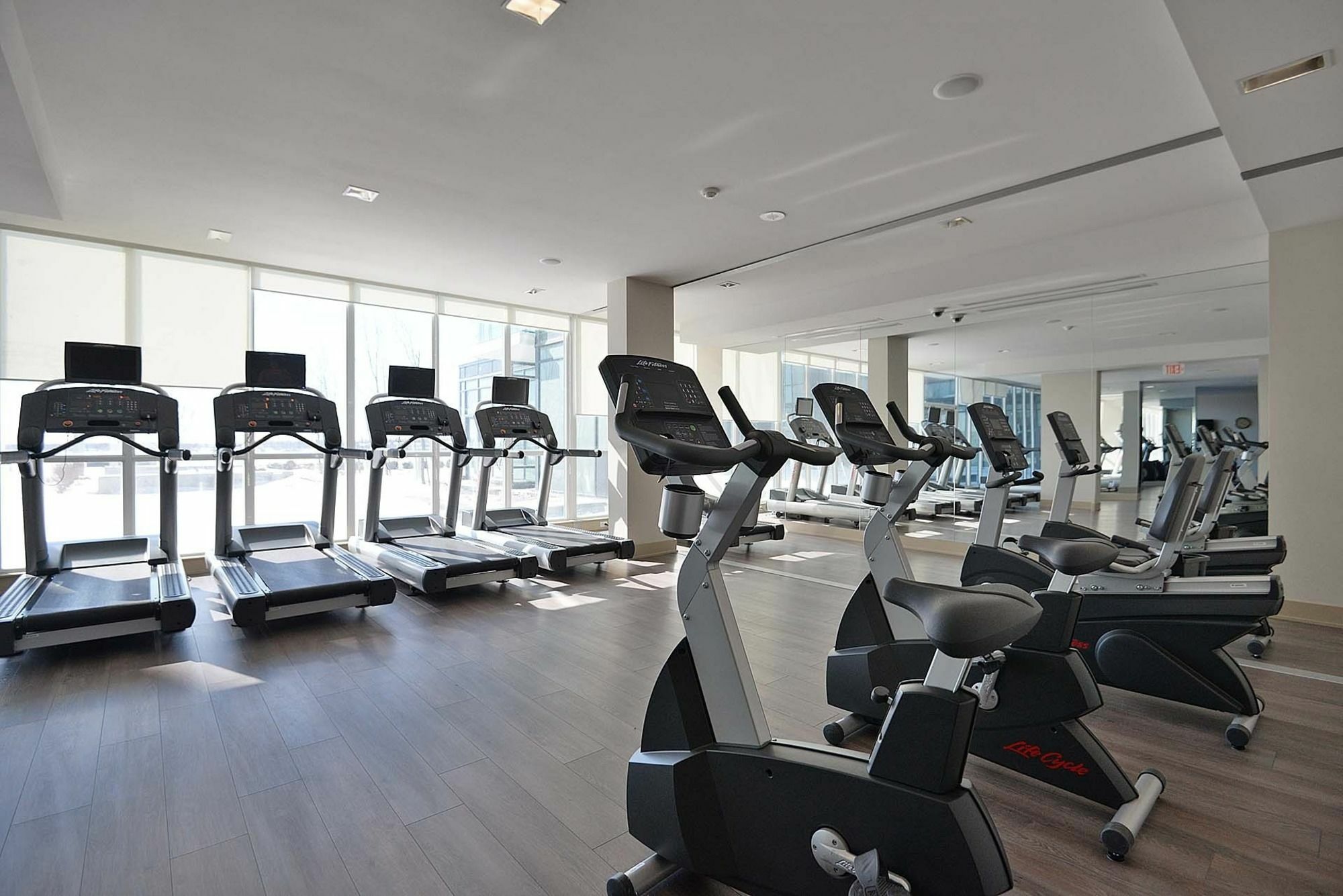 Custom Luxury Suite - By Elite Suites Mississauga Esterno foto